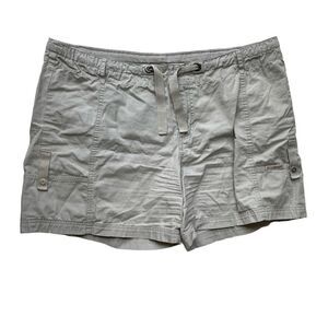 Columbia Cargo Shorts - Women’s L